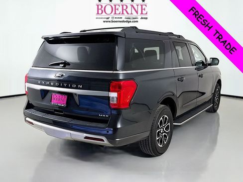 Used 2023 Ford Expedition Max XLT image 7