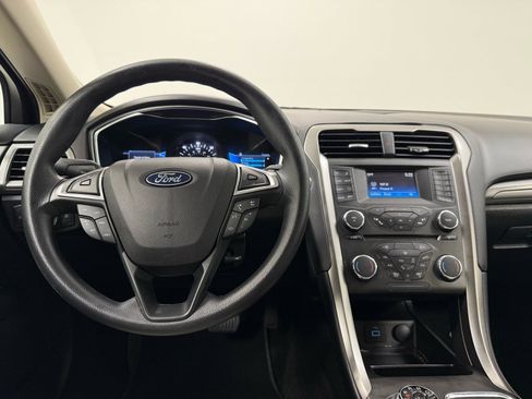 Used 2018 Ford Fusion S image 20
