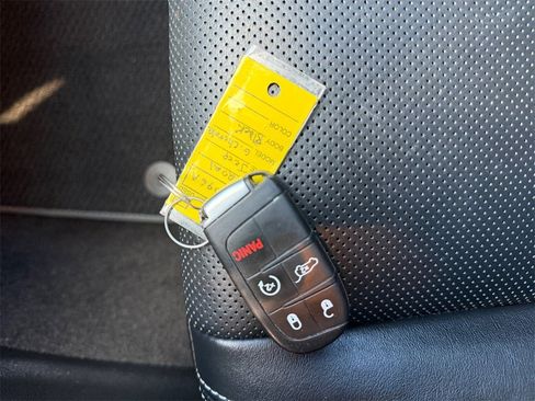 Used 2021 Jeep Grand Cherokee Limited w/ Quick Order Package 28K 80th image 33