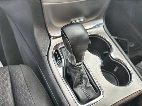 Used 2018 Jeep Grand Cherokee Laredo image 14