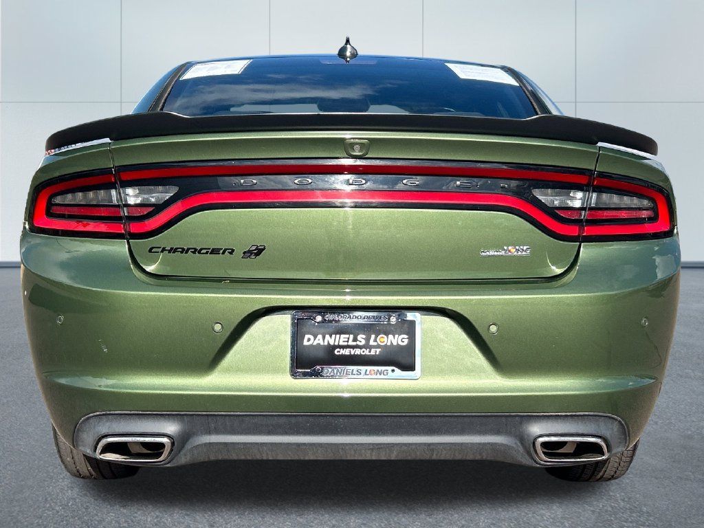 Used 2021 Dodge Charger SXT w/ Blacktop Package AWD/4WD image 4