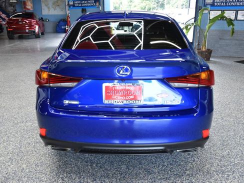 Used 2019 Lexus IS 300 F Sport w/ F Sport Package AWD/4WD image 5