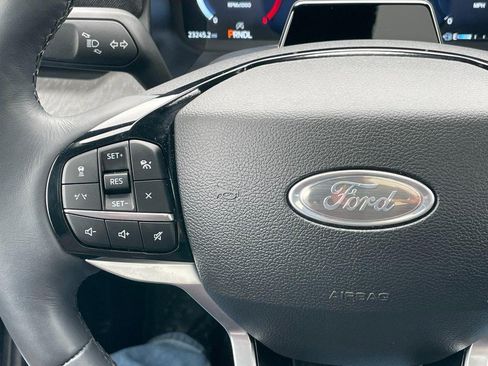 Used 2025 Ford Explorer Platinum w/ LUX Leather Package image 35