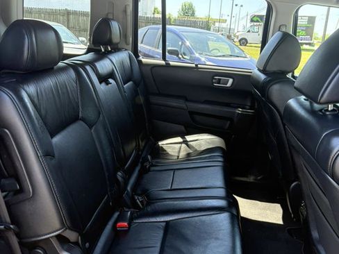 Used 2011 Honda Pilot Touring image 17