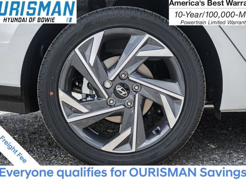 New 2025 Hyundai Elantra Limited image 15