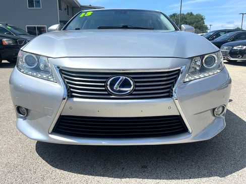 Used 2013 Lexus ES 300h image 9