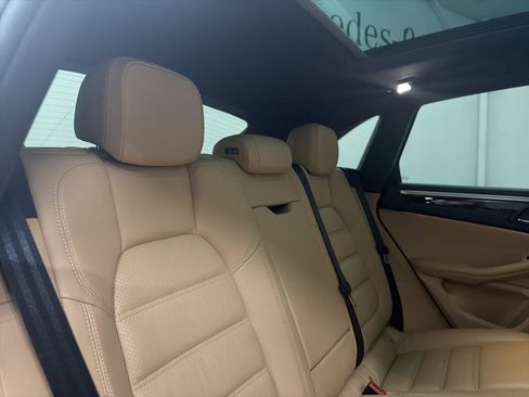 Used 2018 Porsche Macan S AWD/4WD image 30