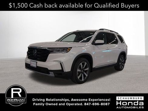 New 2025 Honda Pilot Touring image 1