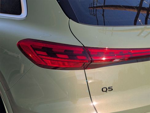 New 2025 Audi Q5 Premium Plus image 15