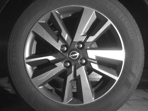 Used 2025 Nissan Versa SV FWD image 17
