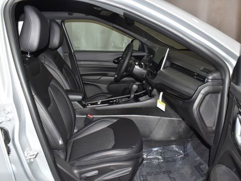 New 2026 Jeep Compass Latitude image 24