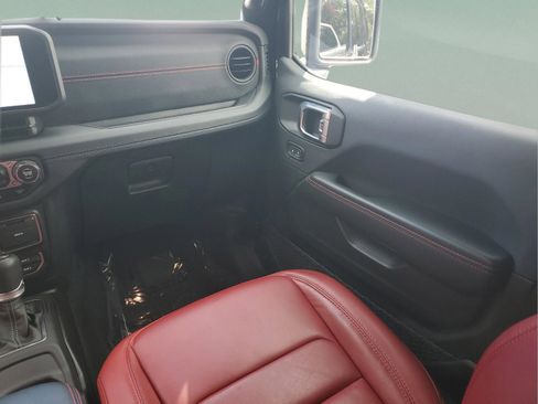 Used 2024 Jeep Wrangler Rubicon 392 image 10