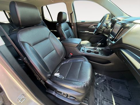 Used 2020 Chevrolet Traverse Premier w/ Redline Edition AWD/4WD image 19
