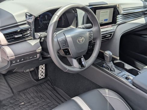 Used 2026 Toyota Camry SE w/ Convenience Package FWD image 14