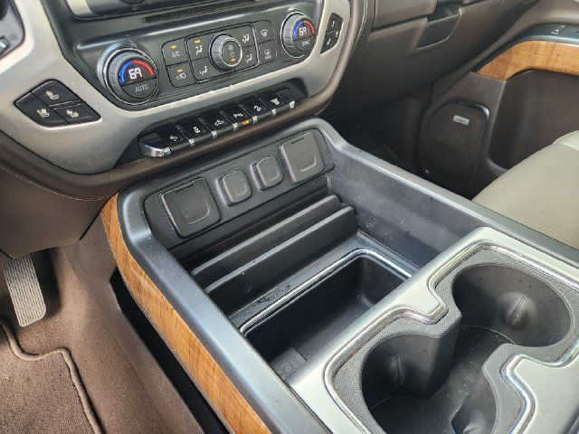 Used 2019 GMC Sierra 2500 SLT w/ Duramax Plus Package AWD/4WD image 18
