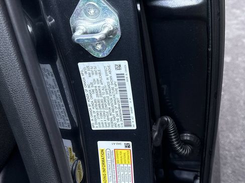Used 2024 Honda CR-V EX image 27