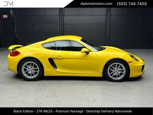 Used 2016 Porsche Cayman RWD image 8