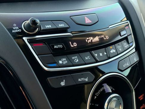 Used 2024 Acura RDX SH-AWD w/ Technology Package image 19