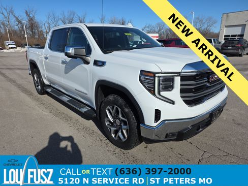 Used 2023 GMC Sierra 1500 SLT w/ SLT Premium Package image 1