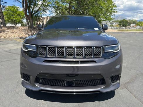 Used 2018 Jeep Grand Cherokee Trackhawk AWD/4WD image 2