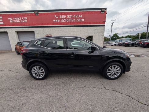 Used 2021 Nissan Rogue Sport S image 5