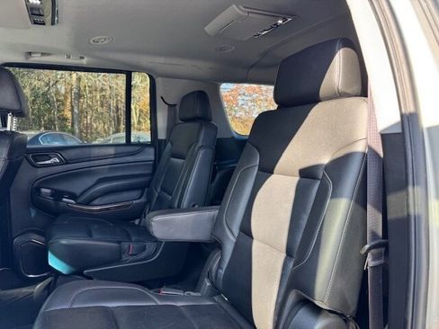 Used 2016 Chevrolet Suburban LT image 11