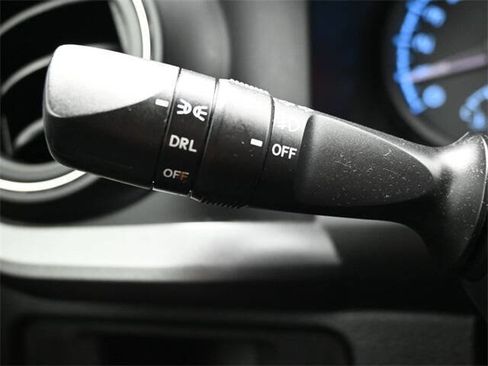 Used 2019 Toyota Tacoma SR5 image 28