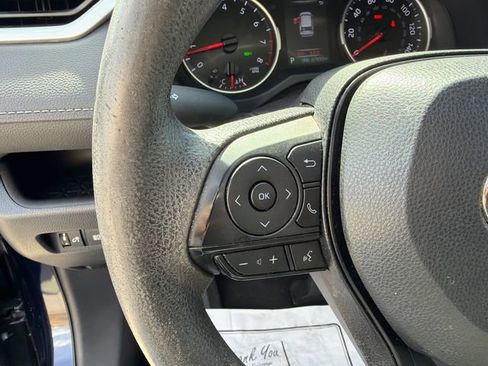 Used 2022 Toyota RAV4 XLE image 24