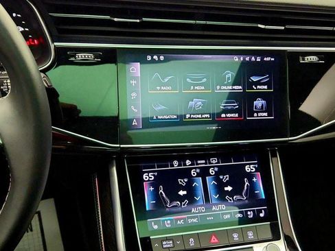 Used 2025 Audi Q8 Premium Plus w/ Premium Plus Package AWD/4WD image 18