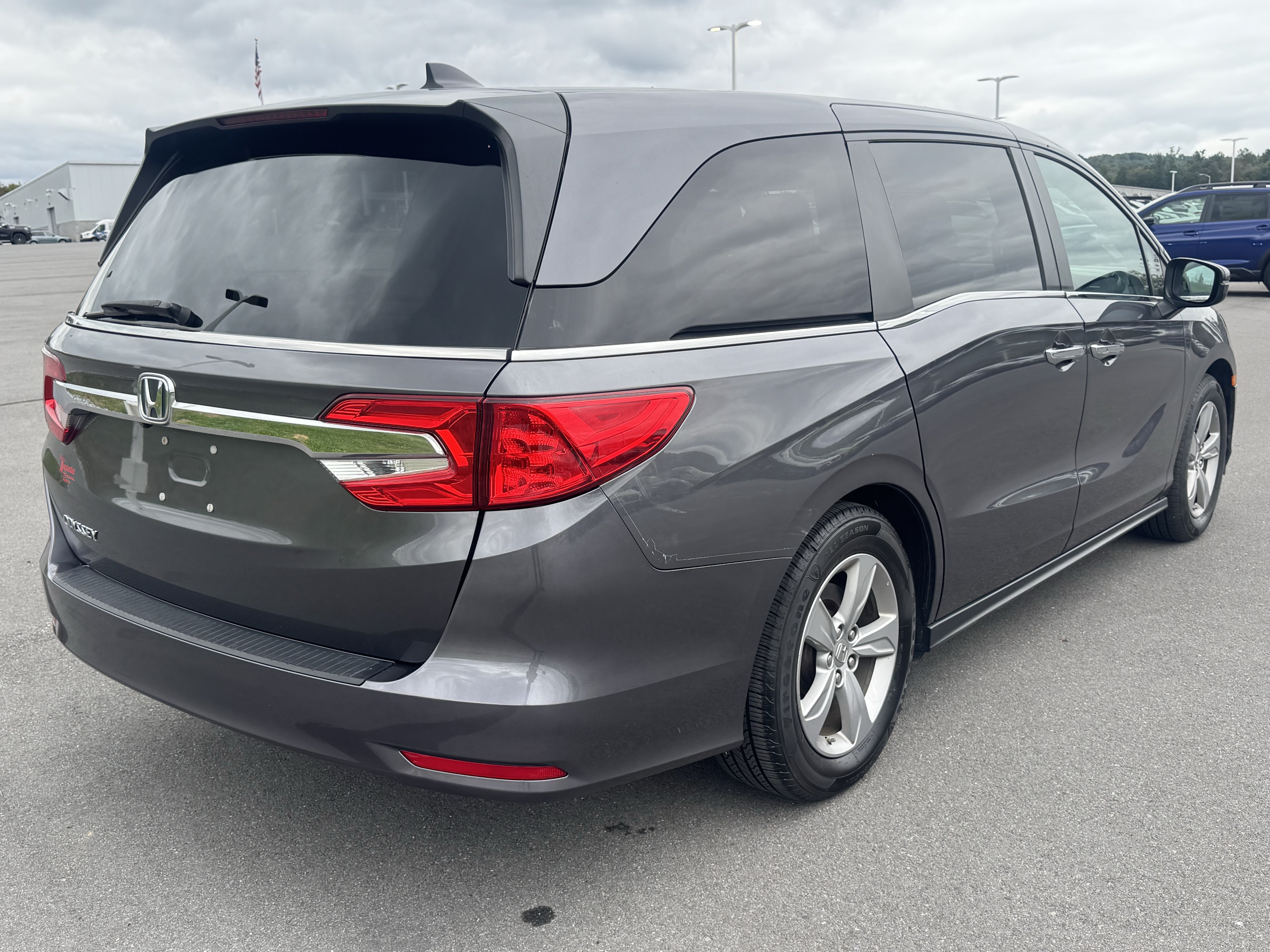 Used 2019 Honda Odyssey EX image 3