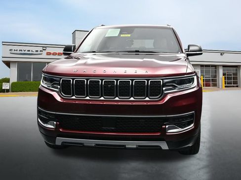 Used 2025 Jeep Wagoneer Series III w/ Premium Group I AWD/4WD image 8