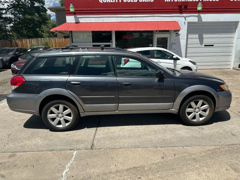 Used 2009 Subaru Outback 2.5i AWD/4WD image 4