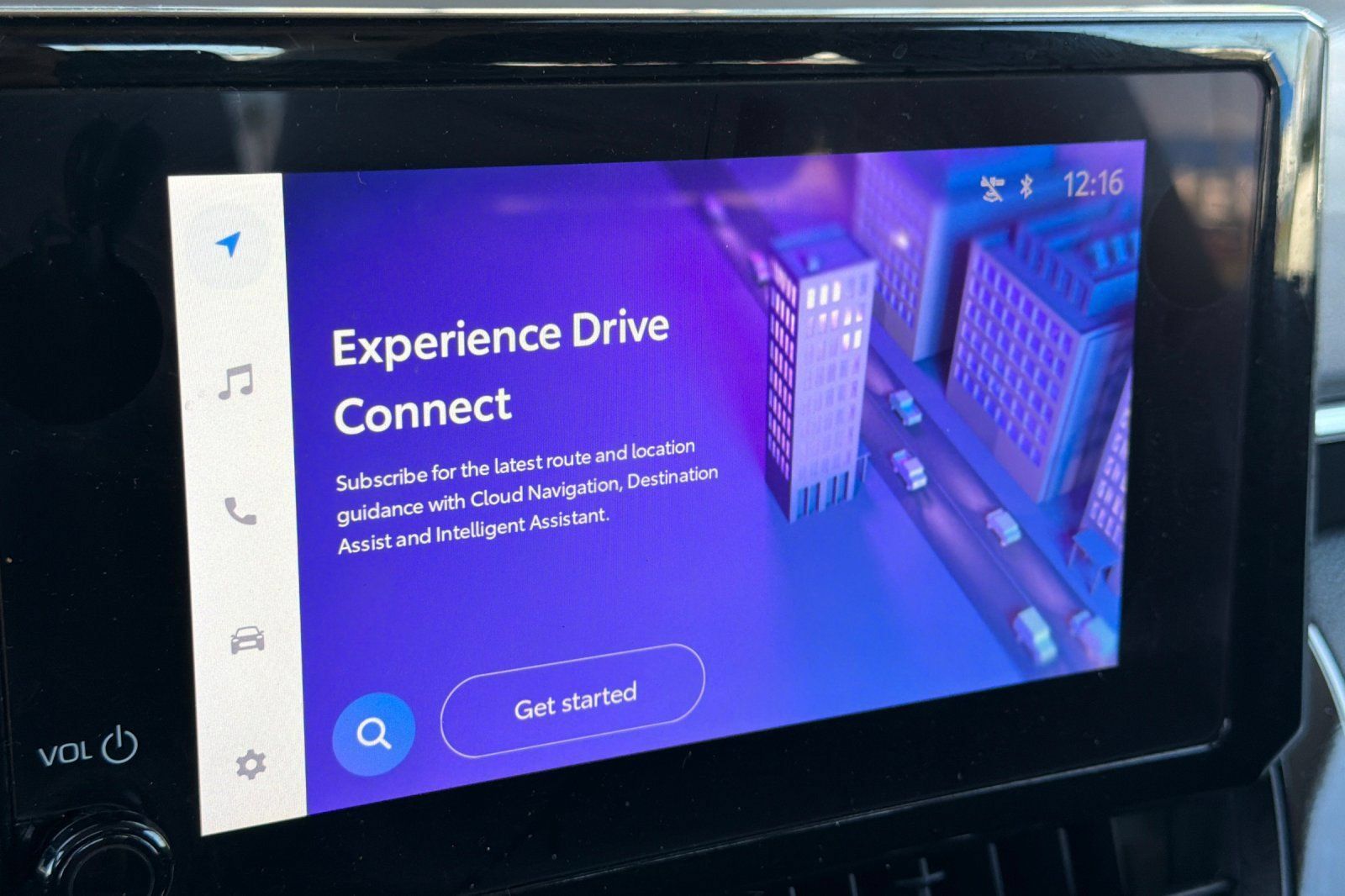 Used 2025 Toyota Corolla LE FWD image 35