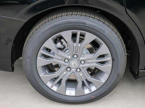 New 2026 Honda Odyssey Touring image 11