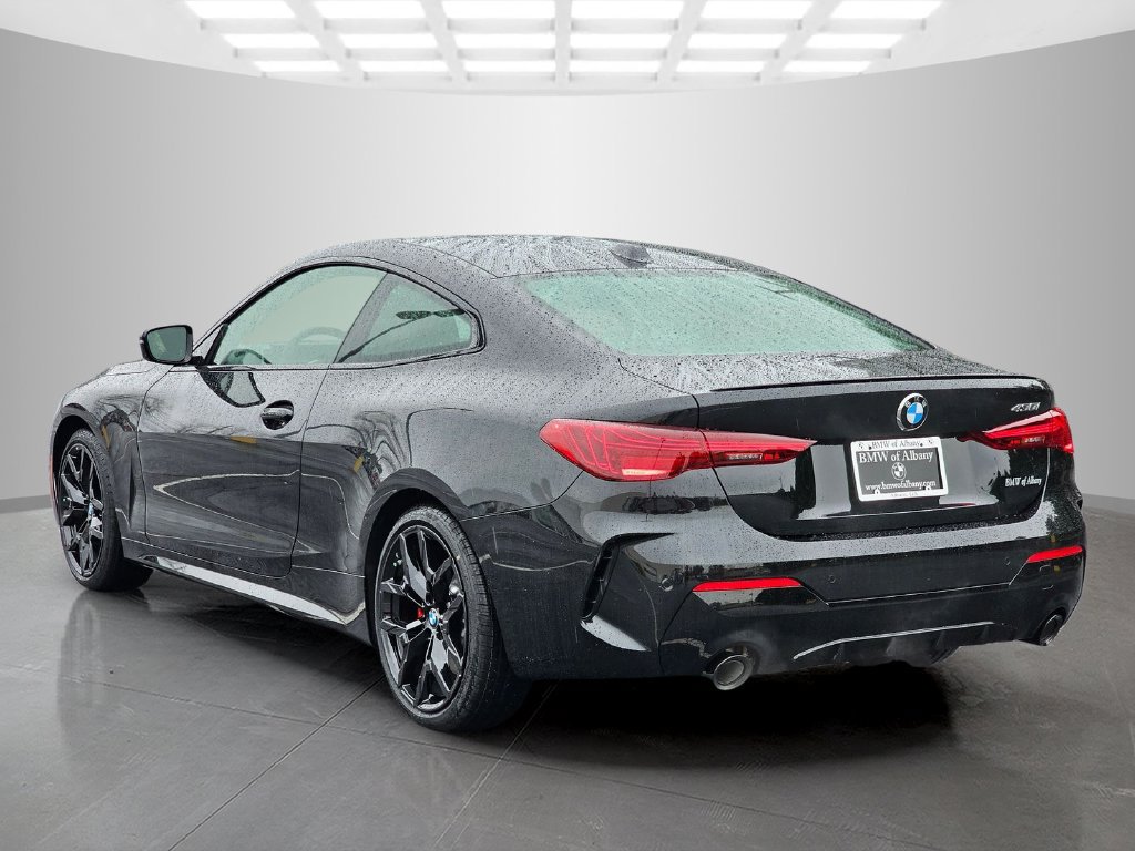 Used 2026 BMW 430i Coupe w/ M Sport Package RWD image 4