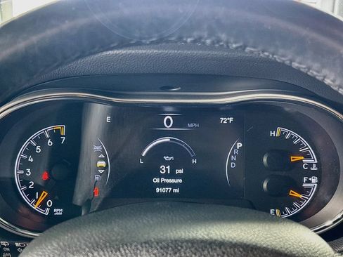 Used 2017 Jeep Grand Cherokee Altitude AWD/4WD image 14