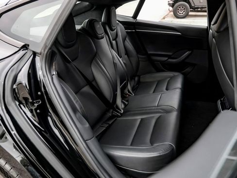 Used 2022 Tesla Model S Base image 39