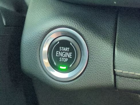 Used 2023 Buick Envision Preferred image 24