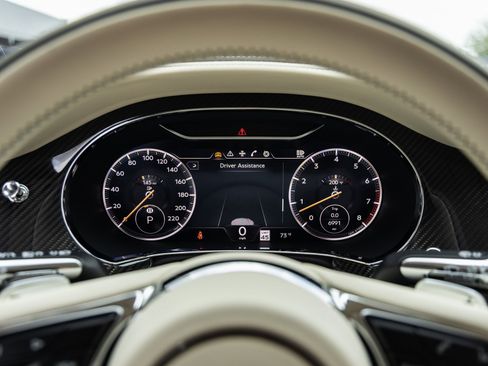 Used 2022 Bentley Continental GT image 30