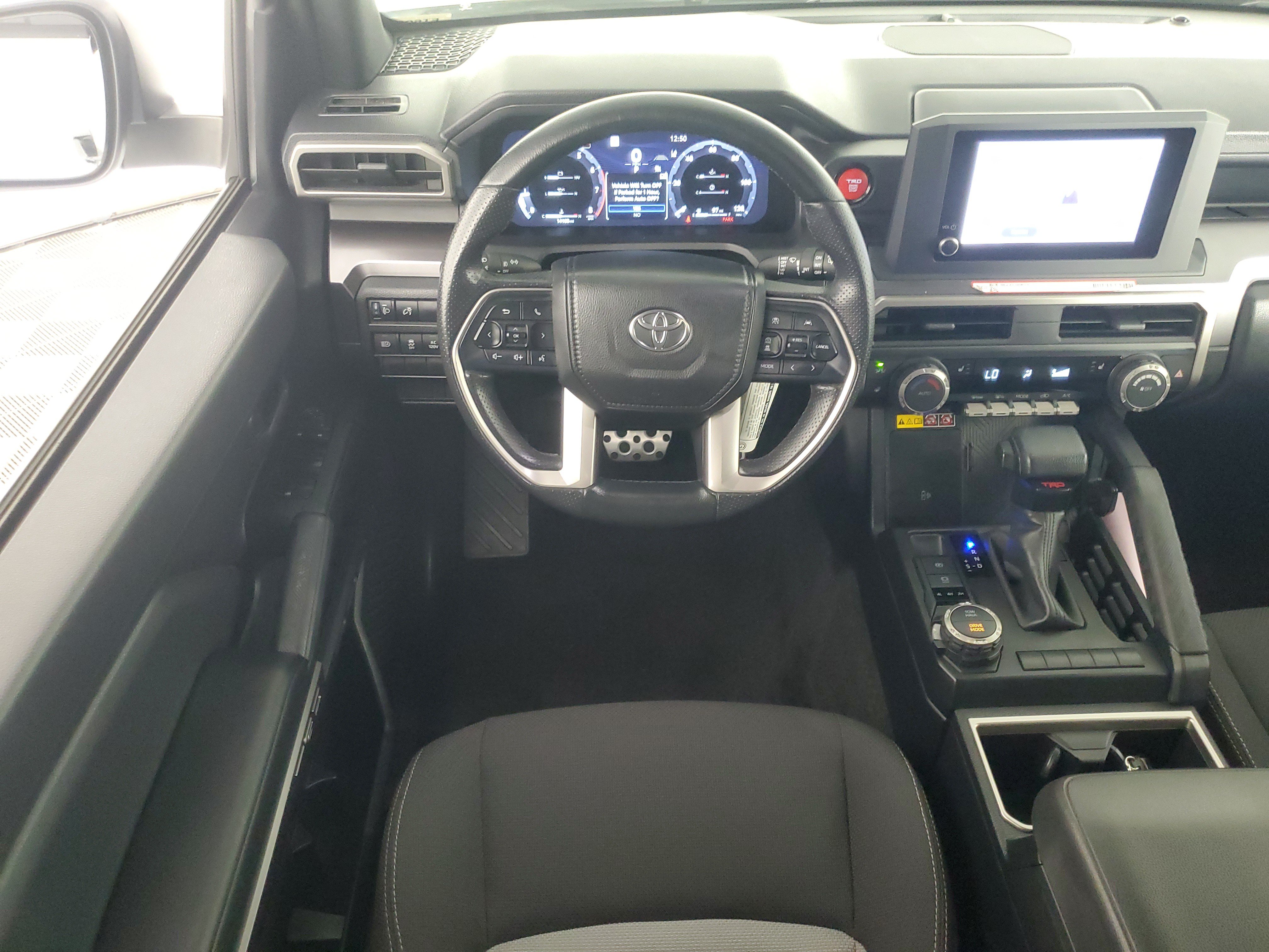 Used 2025 Toyota 4Runner TRD Sport AWD/4WD image 15