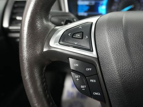 Used 2016 Ford Fusion Titanium FWD image 17