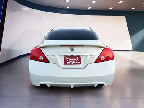 Used 2012 Nissan Altima 3.5 SR w/ 3.5SR Premium Pkg image 4