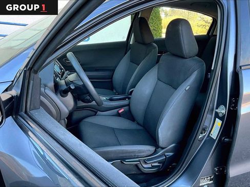 Used 2020 Honda HR-V LX image 8