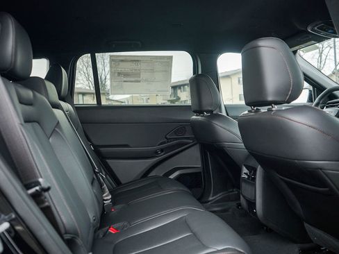 New 2026 Jeep Cherokee Limited AWD/4WD image 13