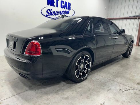 Used 2018 Rolls-Royce Ghost RWD image 17