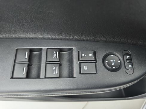 Used 2014 Honda Accord EX-L image 26