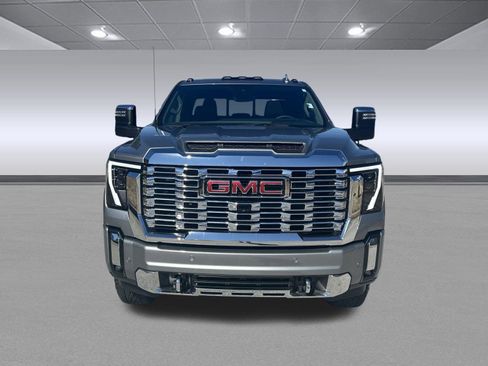 Used 2024 GMC Sierra 2500 Denali w/ Denali Reserve Package image 8