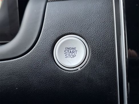 Certified 2023 Hyundai Tucson Limited w/ Winter Package image 30