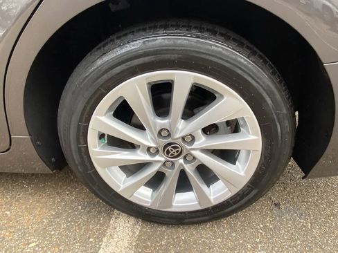 Used 2023 Toyota Camry LE image 20