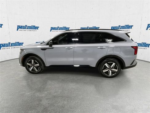 Used 2023 Kia Sorento EX image 7